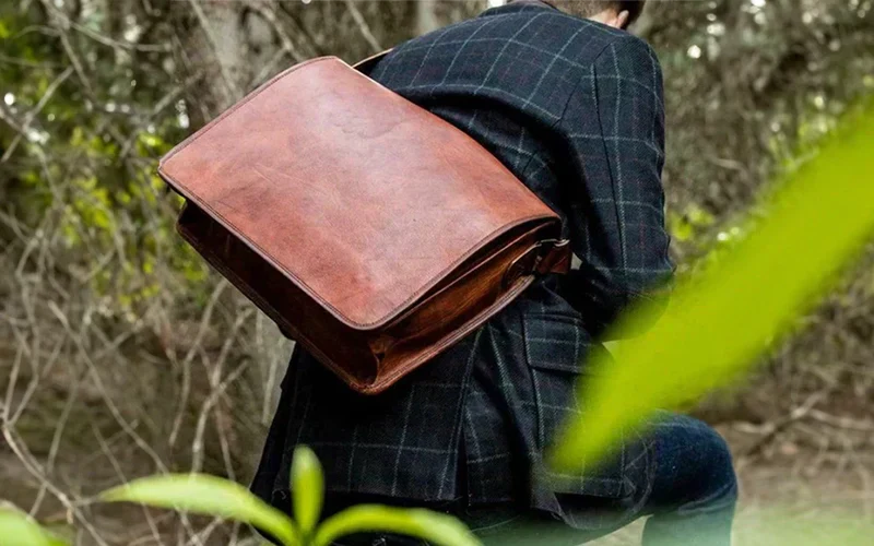 Are cross body bags stylish?