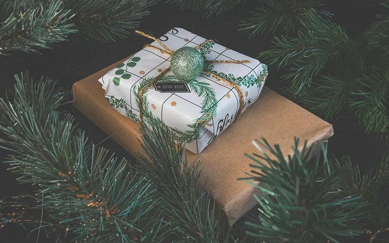 Gifts for Men Under $100: A Guide to Thoughtful and Affordable Leather Surprises!