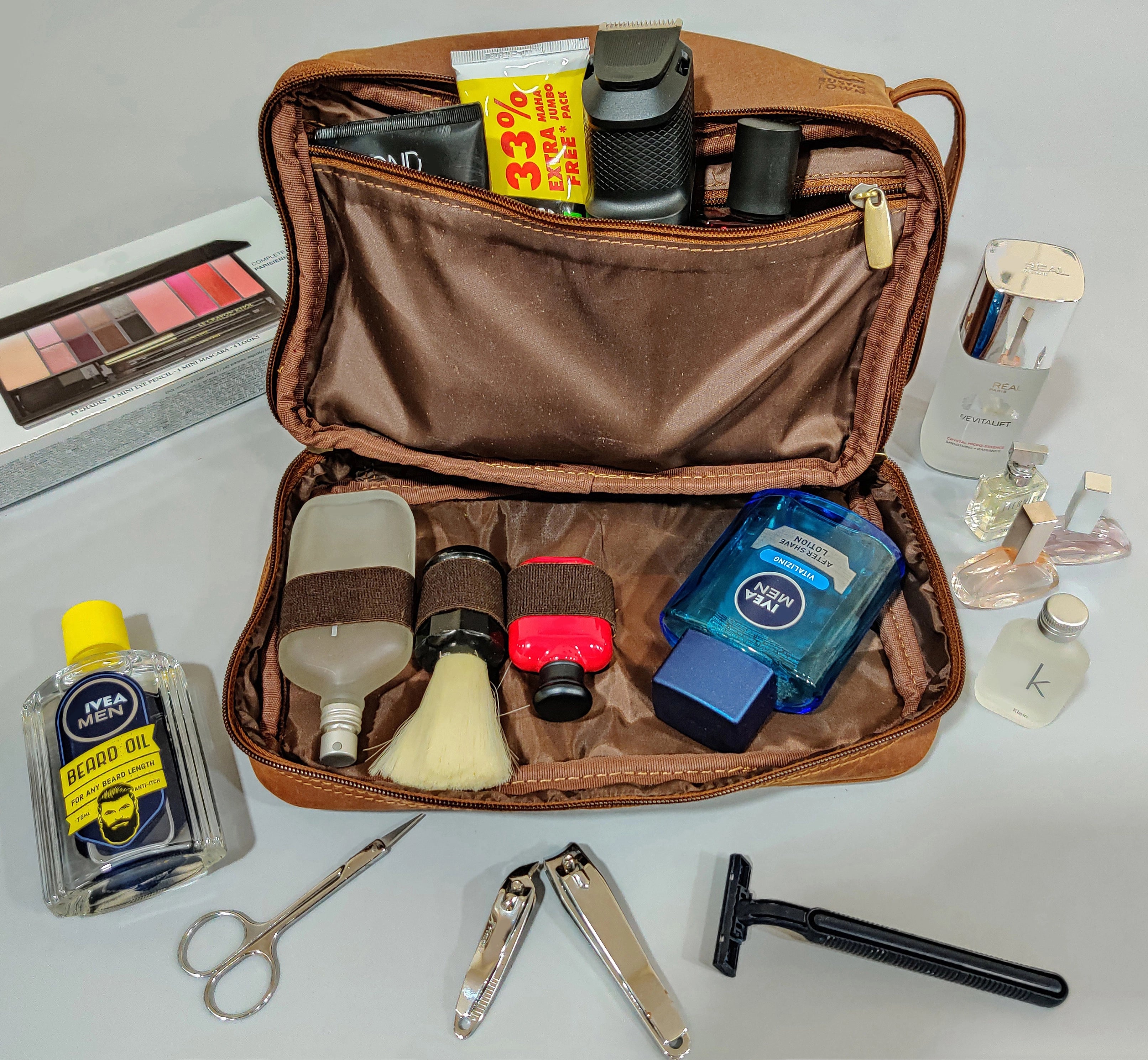 Sam's Stylish Leather Toiletry Bag