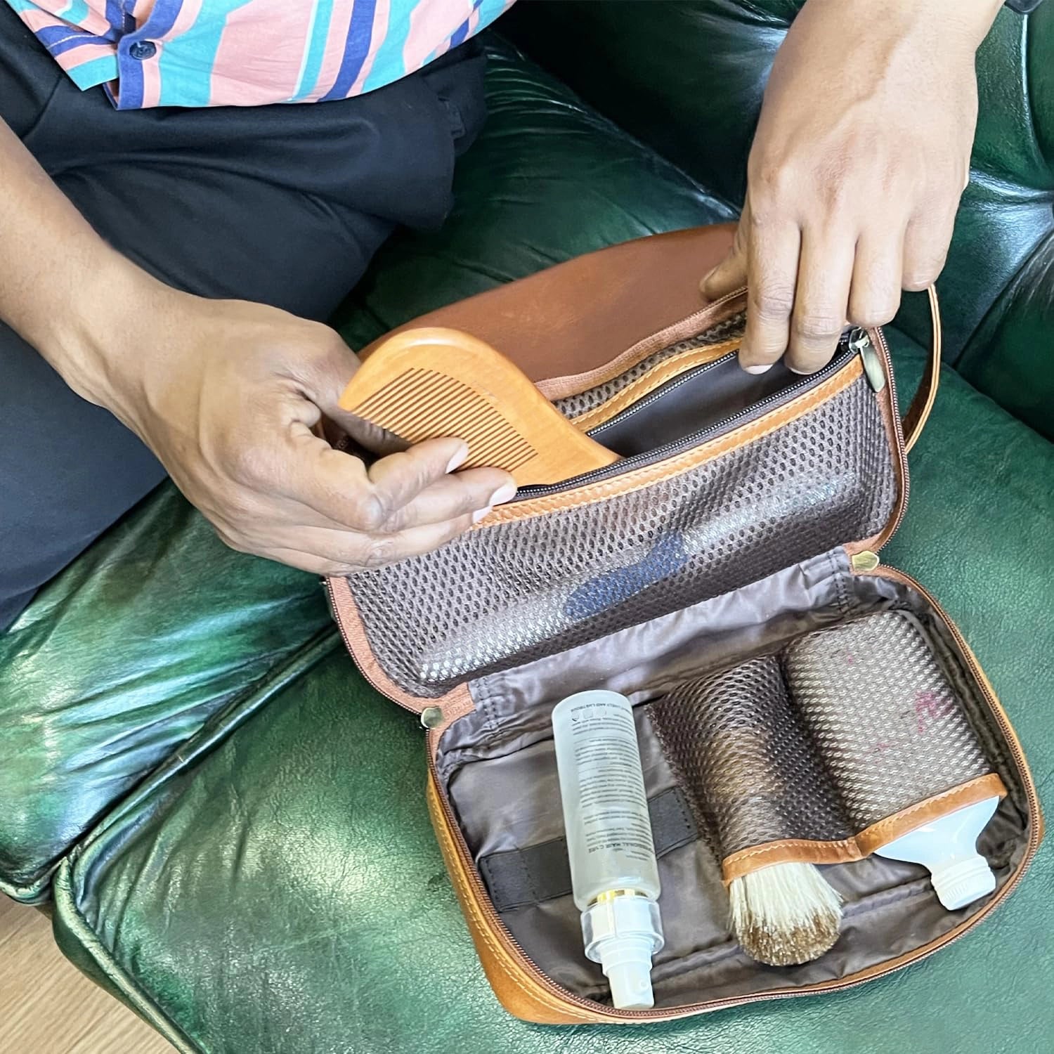 Sam's Stylish Leather Toiletry Bag Travel Dopp Kit (Cognac)