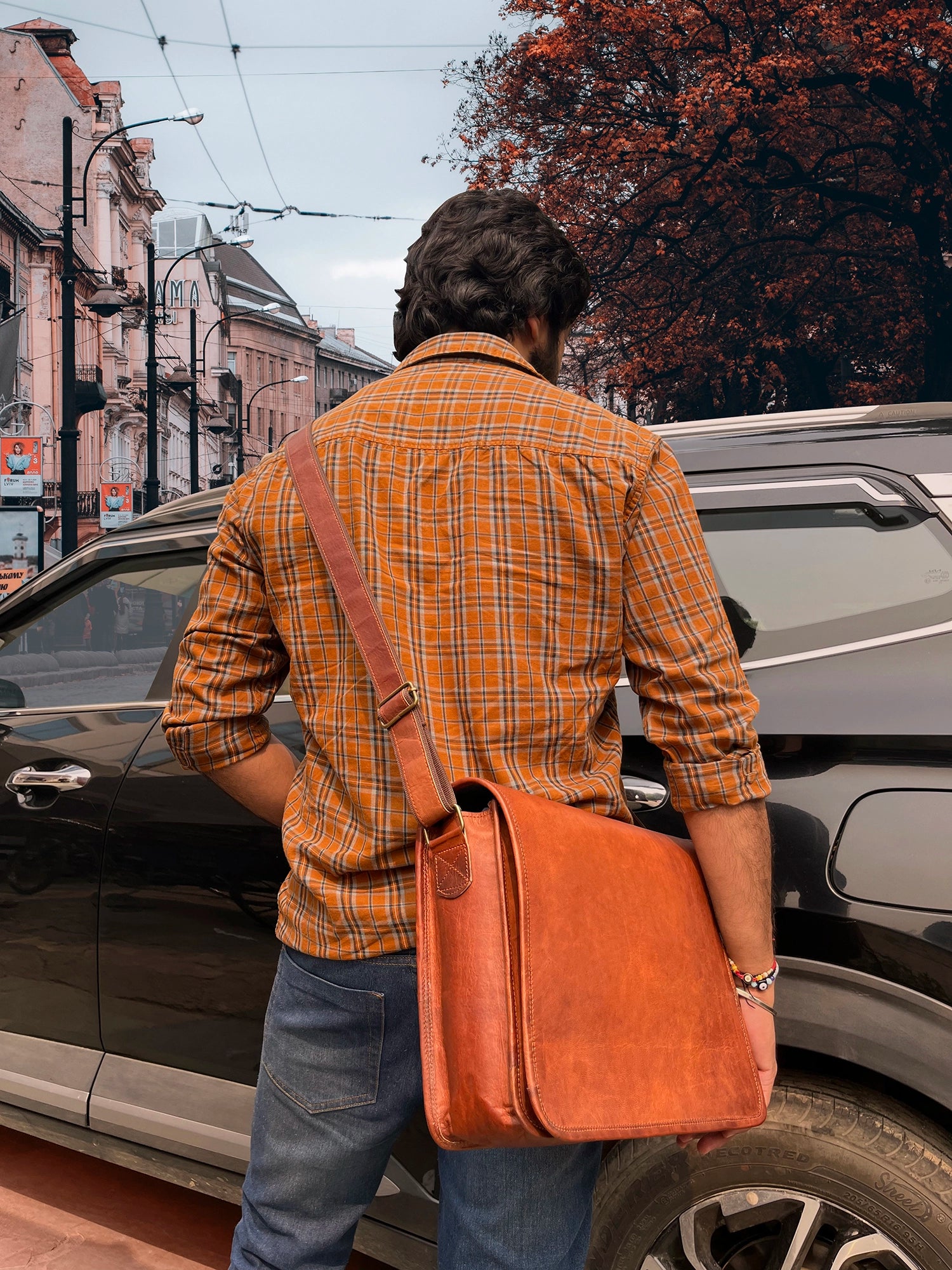 Artisian Leather Laptop Messenger Bag (15 inch)