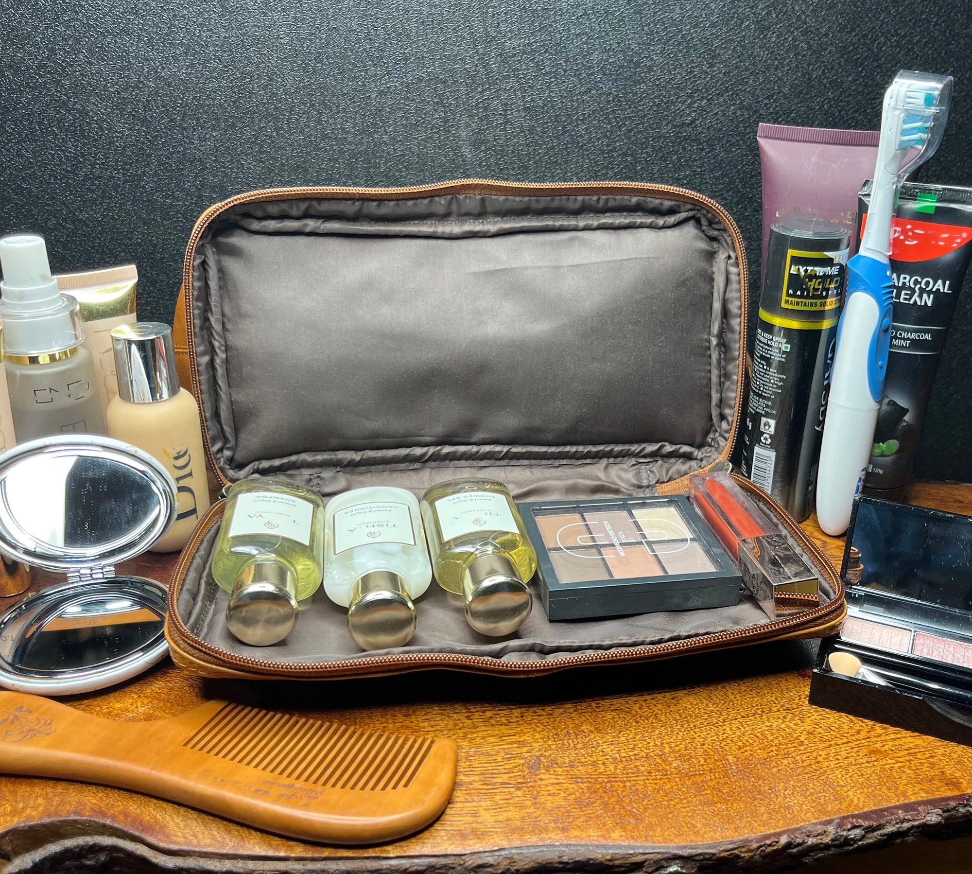 Megan Leather Travel Toiletry Bag (Cognac)