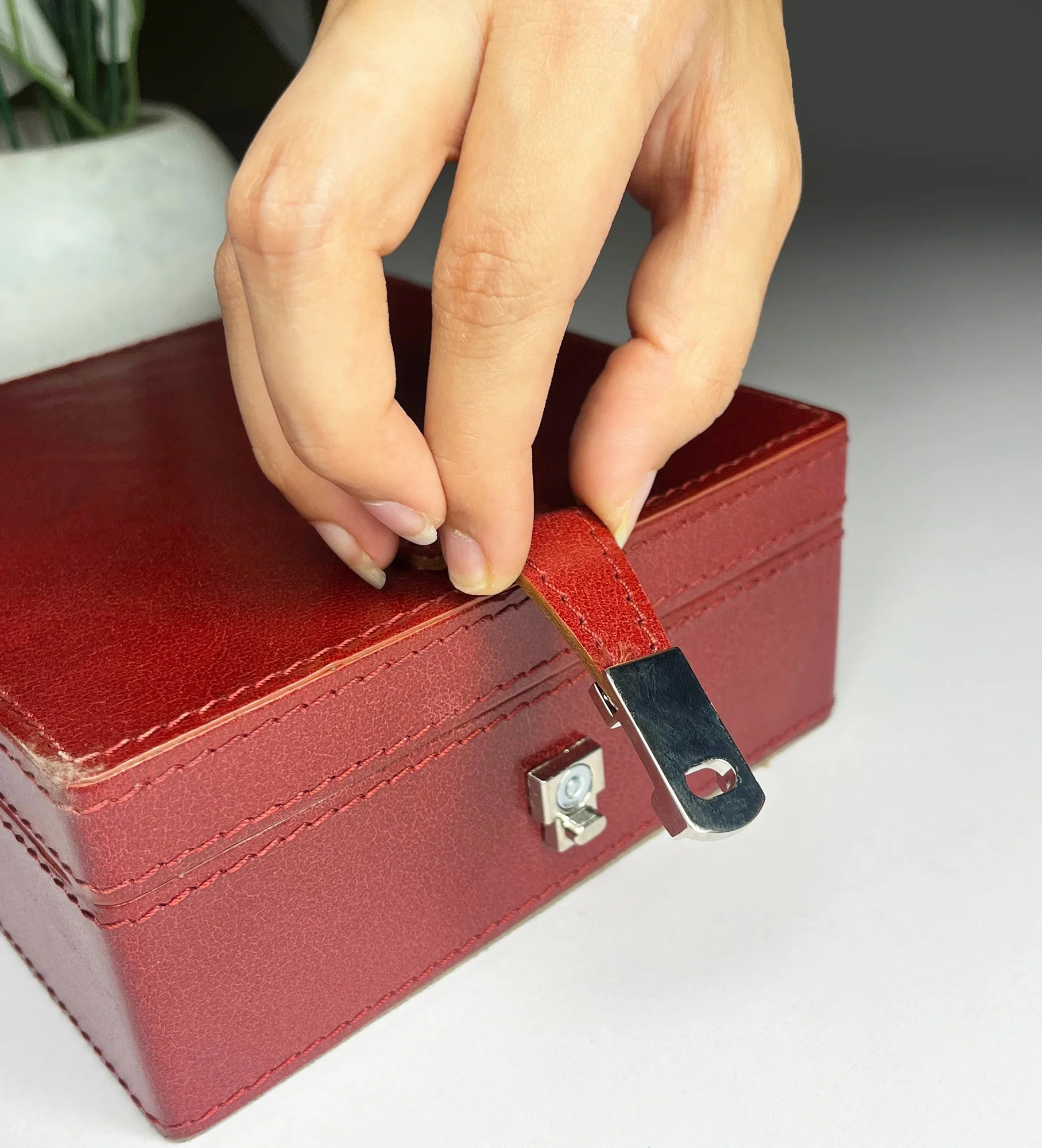 leather jewellery box