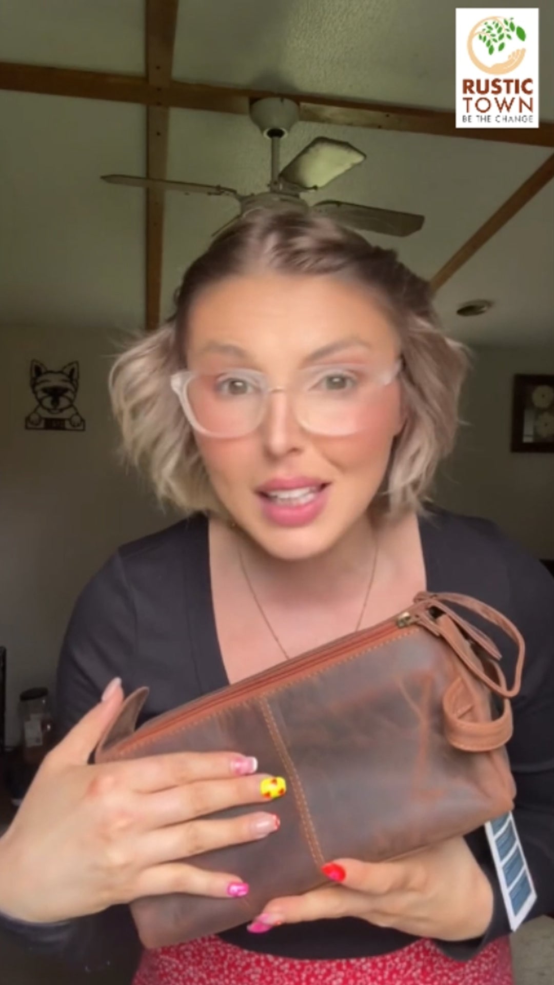 Full-Grain Leather Travel Toiletry Bag (Brown)