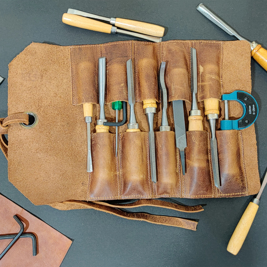 Full Grain Leather Tool Roll Up Pouch- Handcrafted Tool Kit (10 Slots) –  Rustic Town